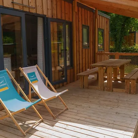 Camping Vittel 3* فيتيل